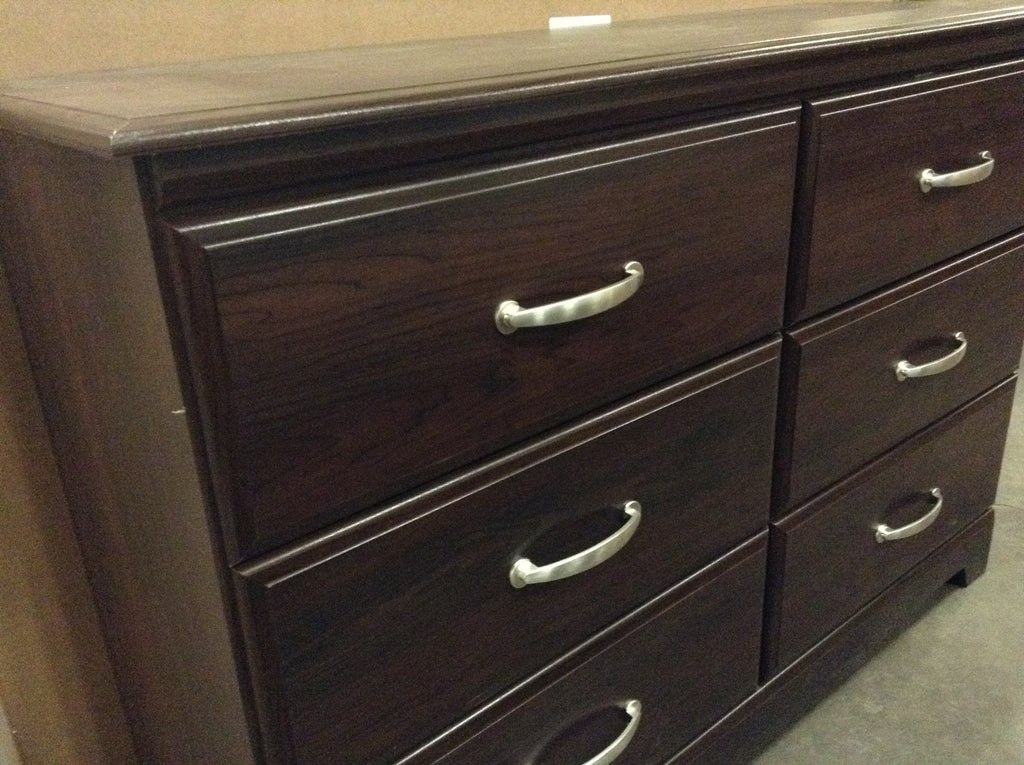 Berlin 6 Drawer Dresser - Vermont Maple