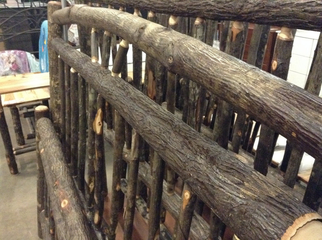 Hilltop Furniture Wagonweel Bed