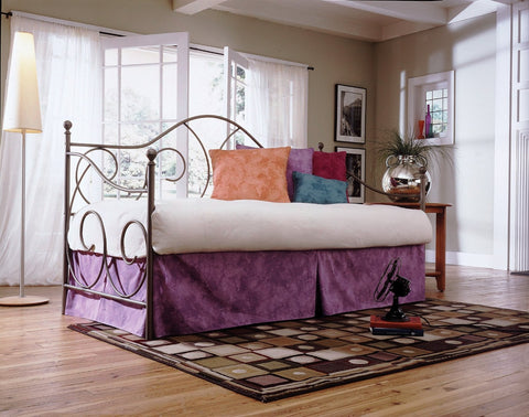 Caroline Daybed in 2 Colors