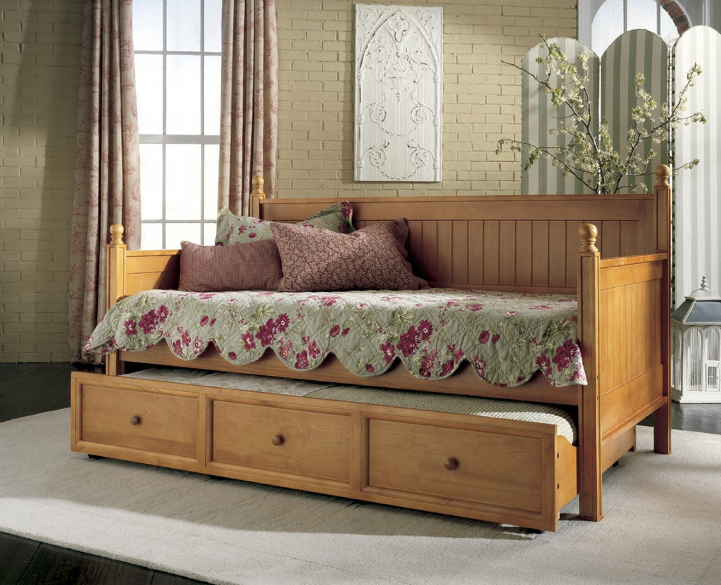 Casey Daybed with Trundle in 2 finishes