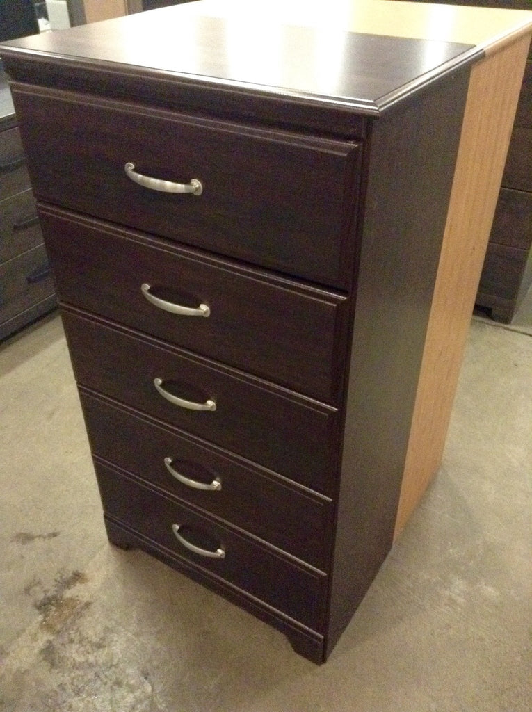 Berlin 5 Drawer Chest - Vermont Maple